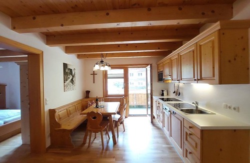 Buerserberg Apartment | Relaxing Stay at Manuel - Appart Tramontana with Spa & Kitchen