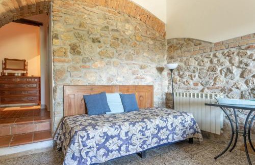 Orbetello House | Delightful Manuela at Agriturismo La Valentina - 10/10 Rating