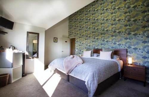 Ohakune Bed & Breakfast | Experience Manuka Lodge B&B: 5-Star Comfort Awaits