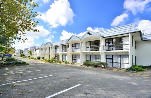 Manukau City Hotel | Explore Comfort at Allenby Park Hotel with Great Amenities