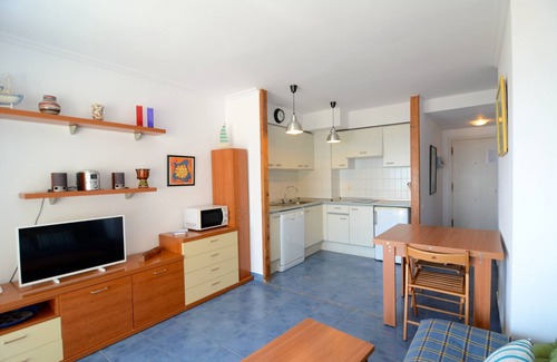 Els Griells Apartment | Unforgettable Stay at Manureva VII with Ocean View & Pool