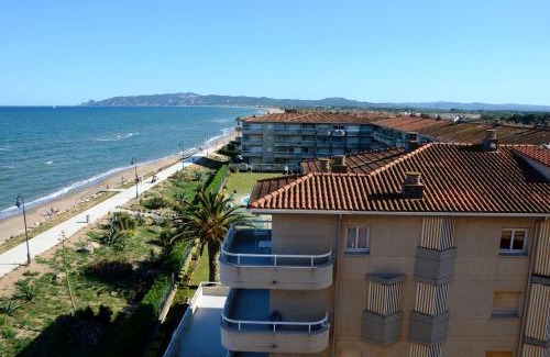 Els Griells Apartment | Oceanfront Retreat at MANUREVA VII 2-A with Pool