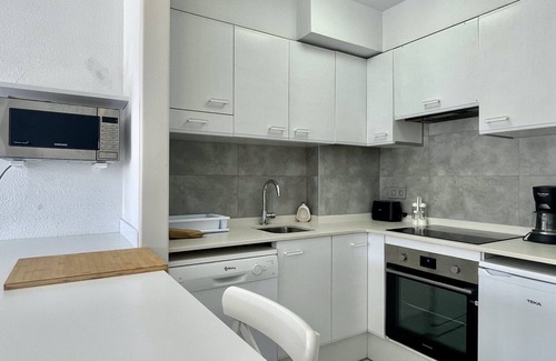 Els Griells Apartment | Discover MANUREVA VIII: Ocean View & Pet Friendly Retreat
