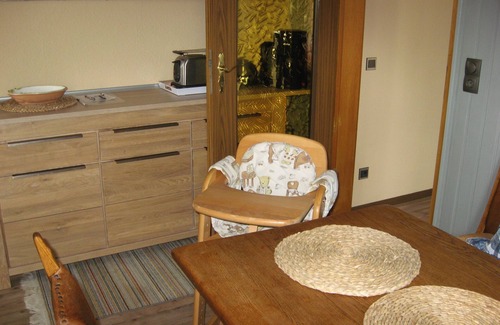 Heimfeld Apartment | Explore Museumsdorf & More: Guest Rated 9.8, Pet Friendly!