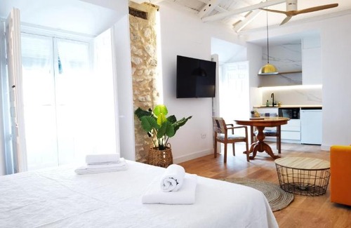 Almagro House | Manzano Palace: Elegant Rooms with Ocean View in Plaza Mayor