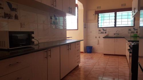 Blantyre House | Family-Friendly Retreat at Maoni Guest House Awaits You