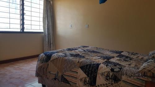 Blantyre House | Family-Friendly Retreat at Maoni Guest House Awaits You