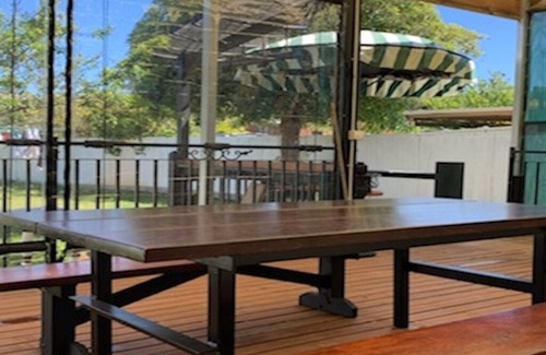 Rye House | Beachfront Bliss: Maori by the Bay with Ocean View & Pool
