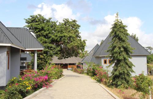 Mlingotini Cabin | Discover Mapeni Lodge: Ocean View Retreat with Private Beach