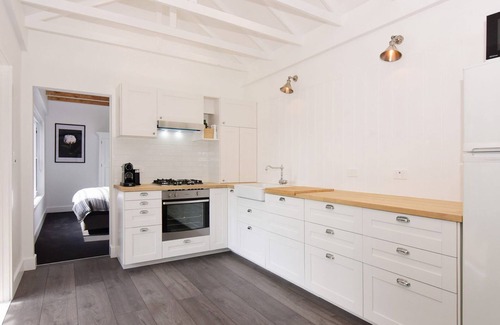 Kangaroo Valley House | Maple Cottage - Guest Rated 9.8 with Pool & Kitchen