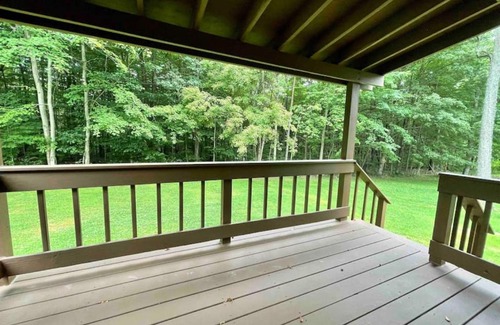 Vowinckel House | Maple Creek Cabin: Close to Cook Forest Adventures