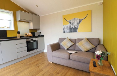 Swadlincote Cottage | Maple