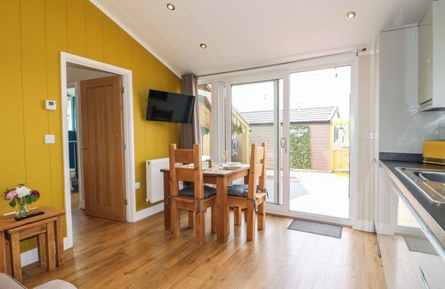 Swadlincote Cottage | Maple