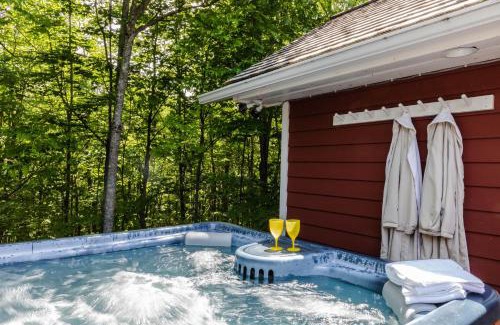 Hallowell Bed & Breakfast | Maple Hill Farm Inn: Guest Rated 9.5 with Spa & Dining