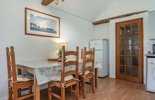 Sidmouth House | Discover Maple Tree Cottage: A 4-Star Family Getaway