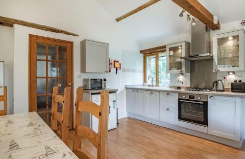 Sidmouth House | Discover Maple Tree Cottage: A 4-Star Family Getaway