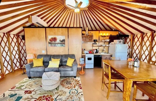 Rising Fawn House | Maple Yurt Lookout Mountain Chattanooga Glamping