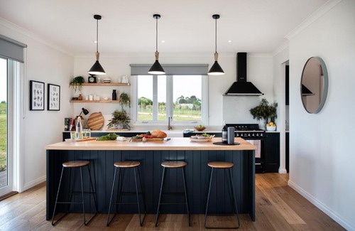 Newlyn North House | Family-Friendly Getaway at Mapledurham - 4-Star Comfort