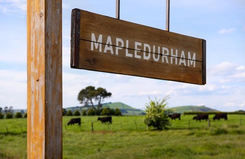 Newlyn North House | Family-Friendly Getaway at Mapledurham - 4-Star Comfort