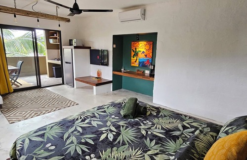 Calodyne Apartment | Mapou Studio Apartment with Pool 15min from Grand Bay