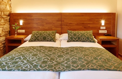 Santiago de Compostela City Centre House | Mapoula: Highly Rated Hotel with Spa and Family Amenities