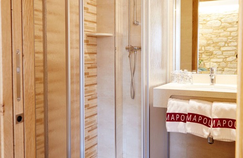Santiago de Compostela City Centre House | Mapoula: Highly Rated Hotel with Spa and Family Amenities