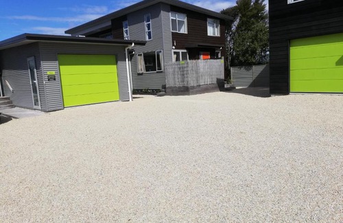 Mapua Apartment | Stunning Oceanfront Mapua Wharfside Apartments - 4 Star Stay