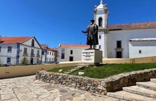 Sines Apartment | Pet-Friendly Retreat at Maré Alta with High Guest Ratings