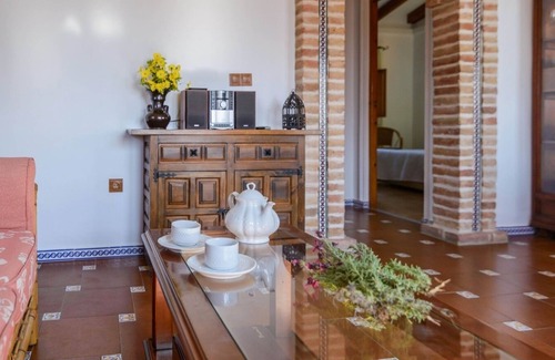 Rio Velez Villa | Experience María Campos de Vélez-Málaga: Rated 9.8/10 Stay