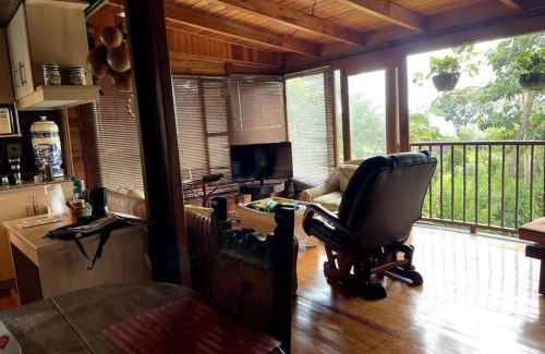Dagua House | Family-Friendly Cabaña María Ce with Hot Tub and Kitchen