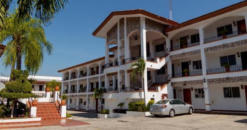 Colima Hotel | Discover Oceanfront Bliss at María Isabel Colima Hotel