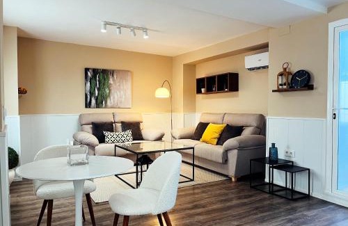 Priego de Cordoba House | Perfect Family Retreat at María Luisa Home - Rated 10/10