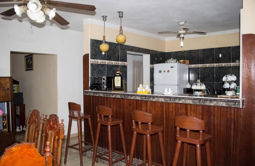 Cienfuegos House | Guest Rated Mar Azul: Spa, Breakfast & Family Friendly Stay