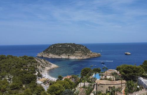 Mar Azul Villa | Oceanfront Retreat at Mar Azul - 4-Star, Rated 9/10