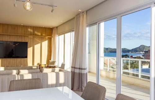 Mariscal Apartment | Mar de Fora 205: Duplex with Pool, Steps from Mariscal Beach