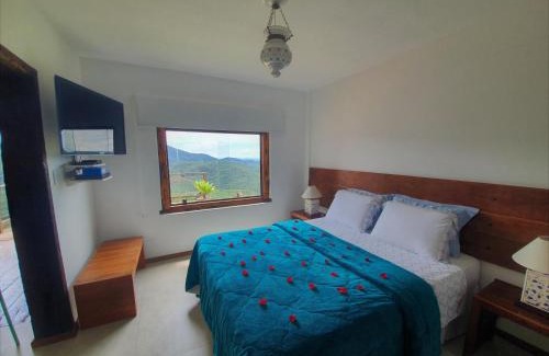 Lavras Novas House | Explore Mar De Montanhas: 4-Star Comfort with Breakfast