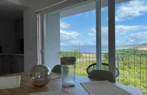 Porto do Son Apartment | Inviting Mar de Queiruga 01 As Seiras - Pet Friendly Haven