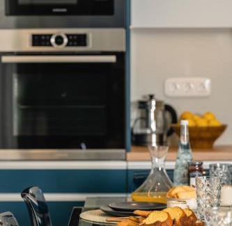 Salamis Villa | Exceptional Mar-Gi 25: Oceanfront Bliss & Pet Friendly