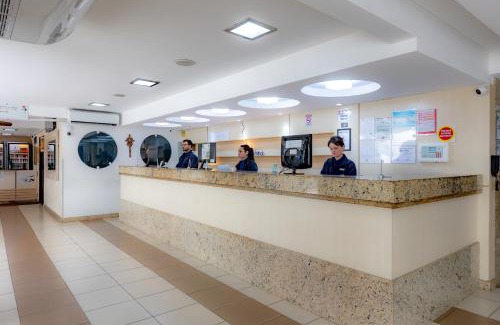 Centro Hotel | Relaxing Getaway at Mar Hotel with Pool and Dining Options