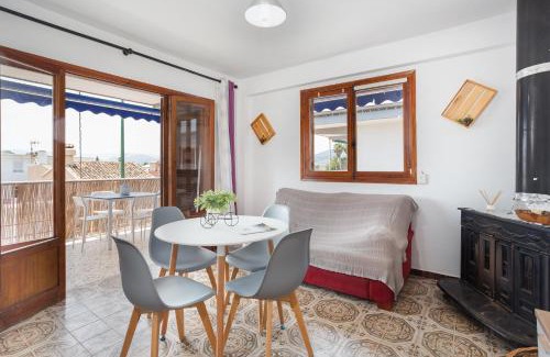 Oliva Apartment | Welcoming Mar Mediterráneo: Family and Pet-Friendly Retreat