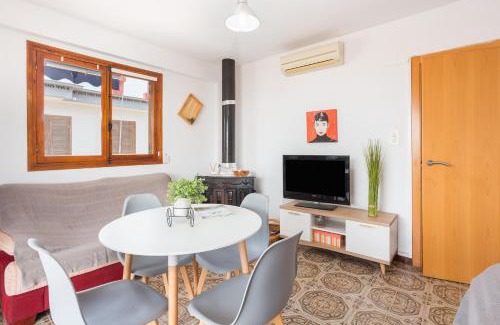 Oliva Apartment | Welcoming Mar Mediterráneo: Family and Pet-Friendly Retreat