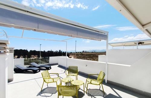 Los Alcazares Villa | Oceanfront Bliss at Mar Menor Sea View - 4-Star Stay