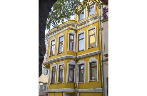 Fatih Apartment | Exceptional Mar Suite: Family-Friendly with Breakfast Included