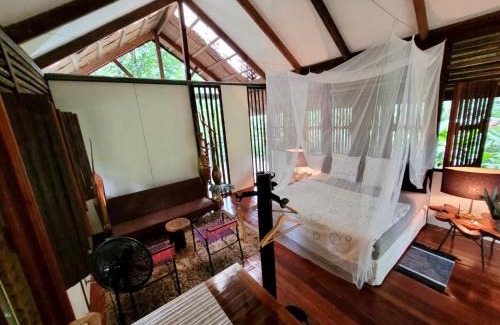 Chiguata Bed & Breakfast | Oceanfront Mar Verde Lodge: Rated 10/10 for Guest Satisfaction