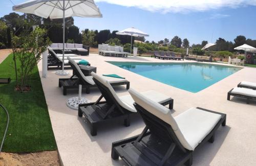Sant Francesc Xavier Apartment | Serene MAR Y MONTAÑA FORMENTERA: Oceanfront Escape & Spa