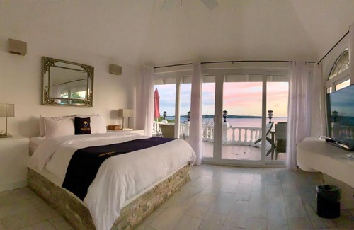 Contadora Island Hotel | Escape to Mar Y Oro: Oceanfront Bliss and Family Fun