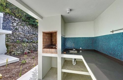 Arco de Sao Jorge Apartment | Relax at Mar Yam Garden with Spa and Family Amenities