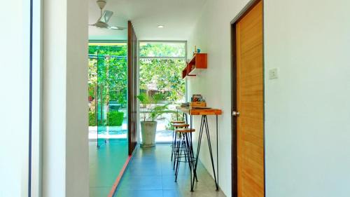Koh Tao Hotel | Oceanfront MAR24 Koh Tao Hotel With Pool & High Guest Rating