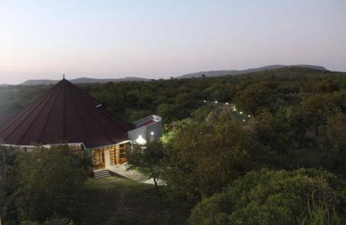 Maasai Mara Hotel | Delightful Mara Empiris Safari Camp with Breakfast Included