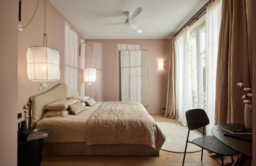 Enfants-Rouges Apartment | Elegant Marais Apartment with Child-Friendly Amenities